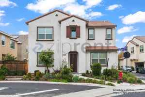featured image of 1339 S Sauvignon St