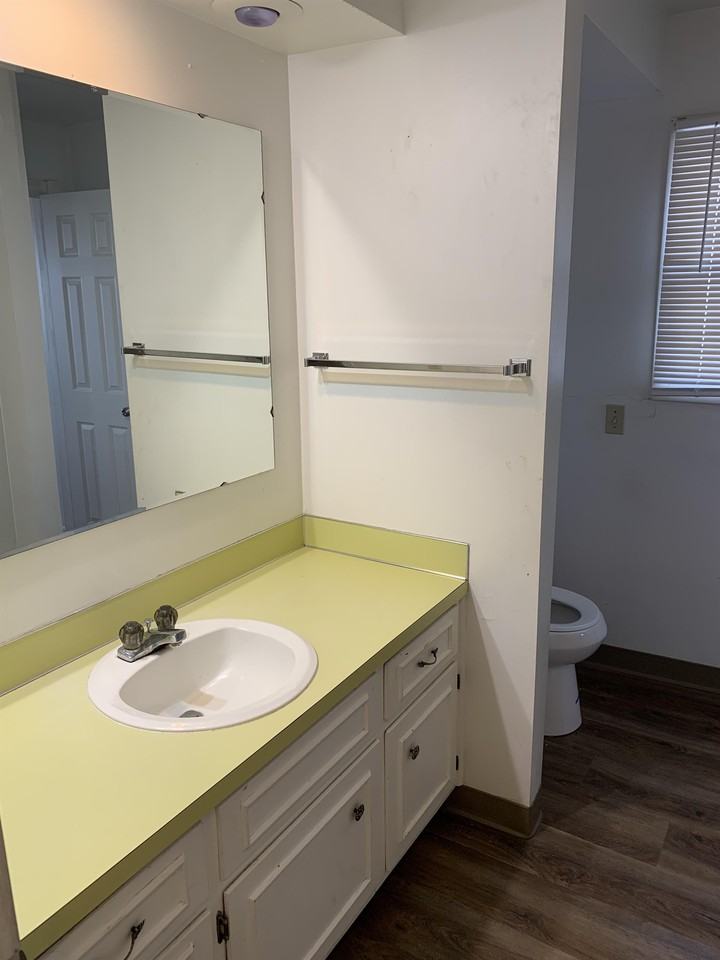 4231 Central Avenue #4 - Photo 4 of 10