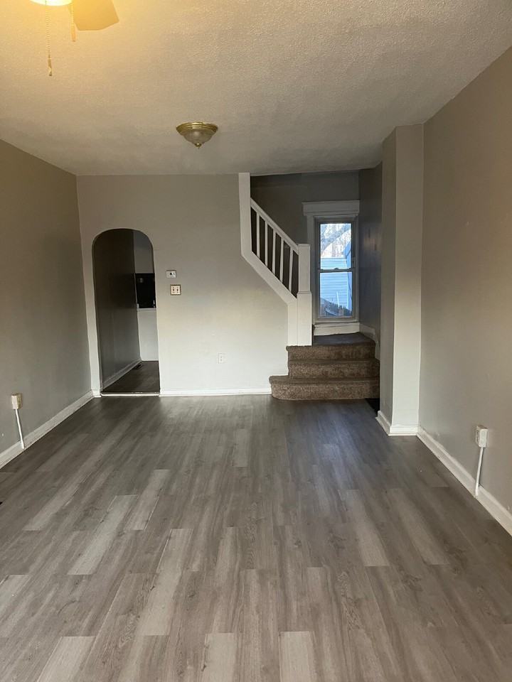 20 Vine Street - Photo 4 of 6