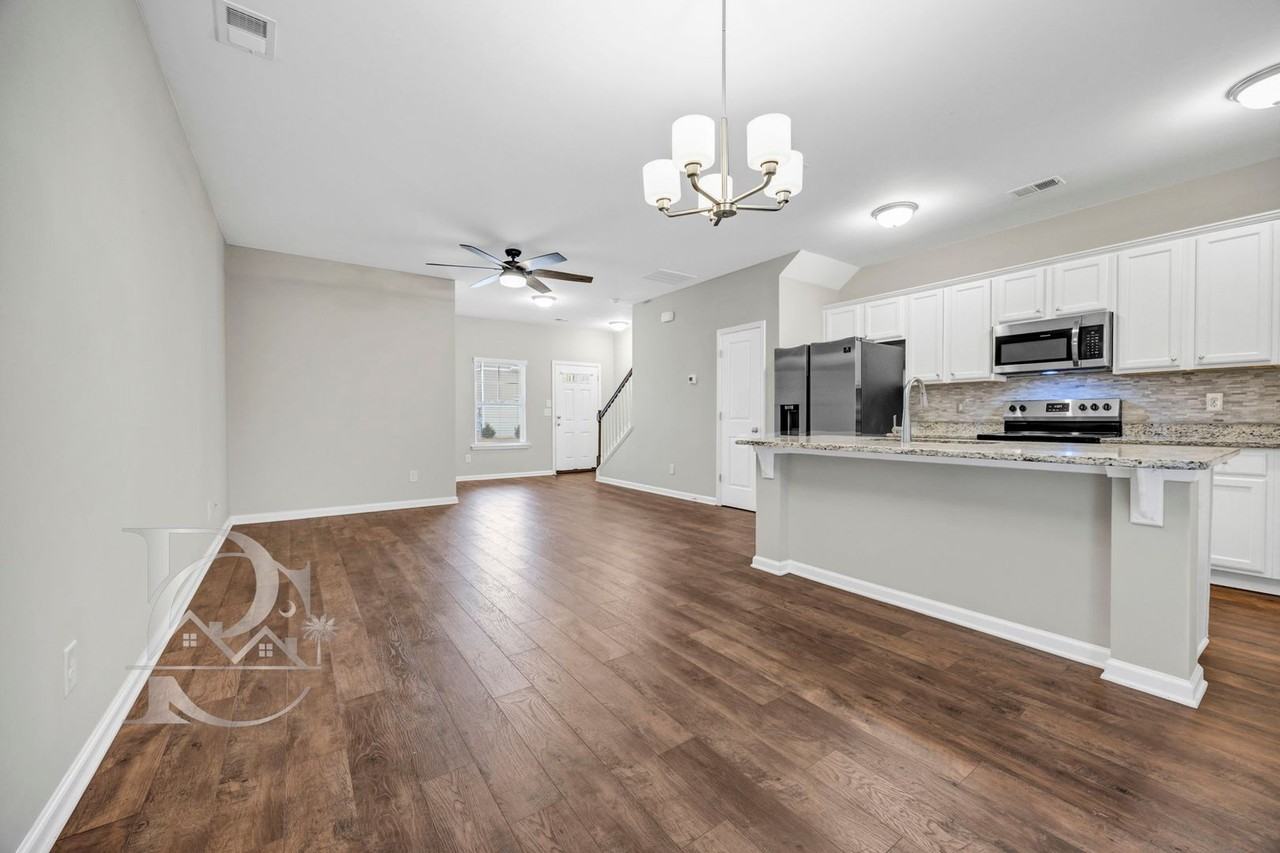 131 Hunters Grove Dr - Photo 5 of 22