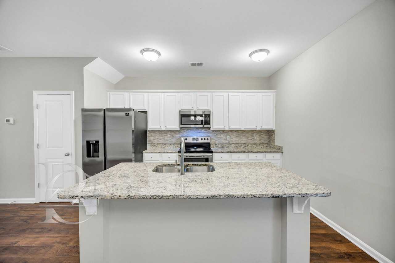 131 Hunters Grove Dr - Photo 7 of 22