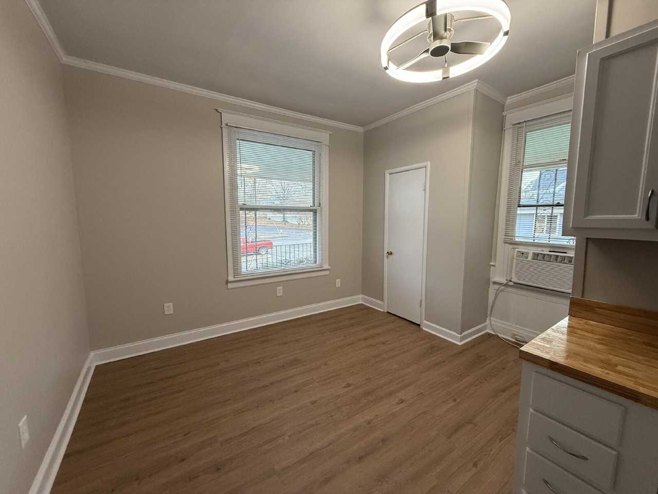 1417 Watts Street #D - Photo 4 of 11