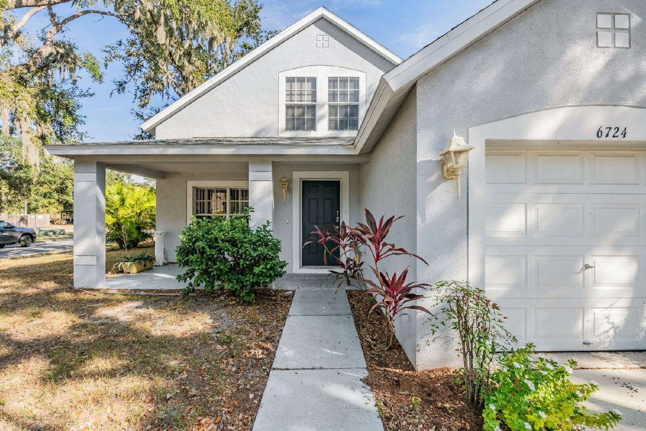 6724 Summer Haven Drive - Photo 2 of 38