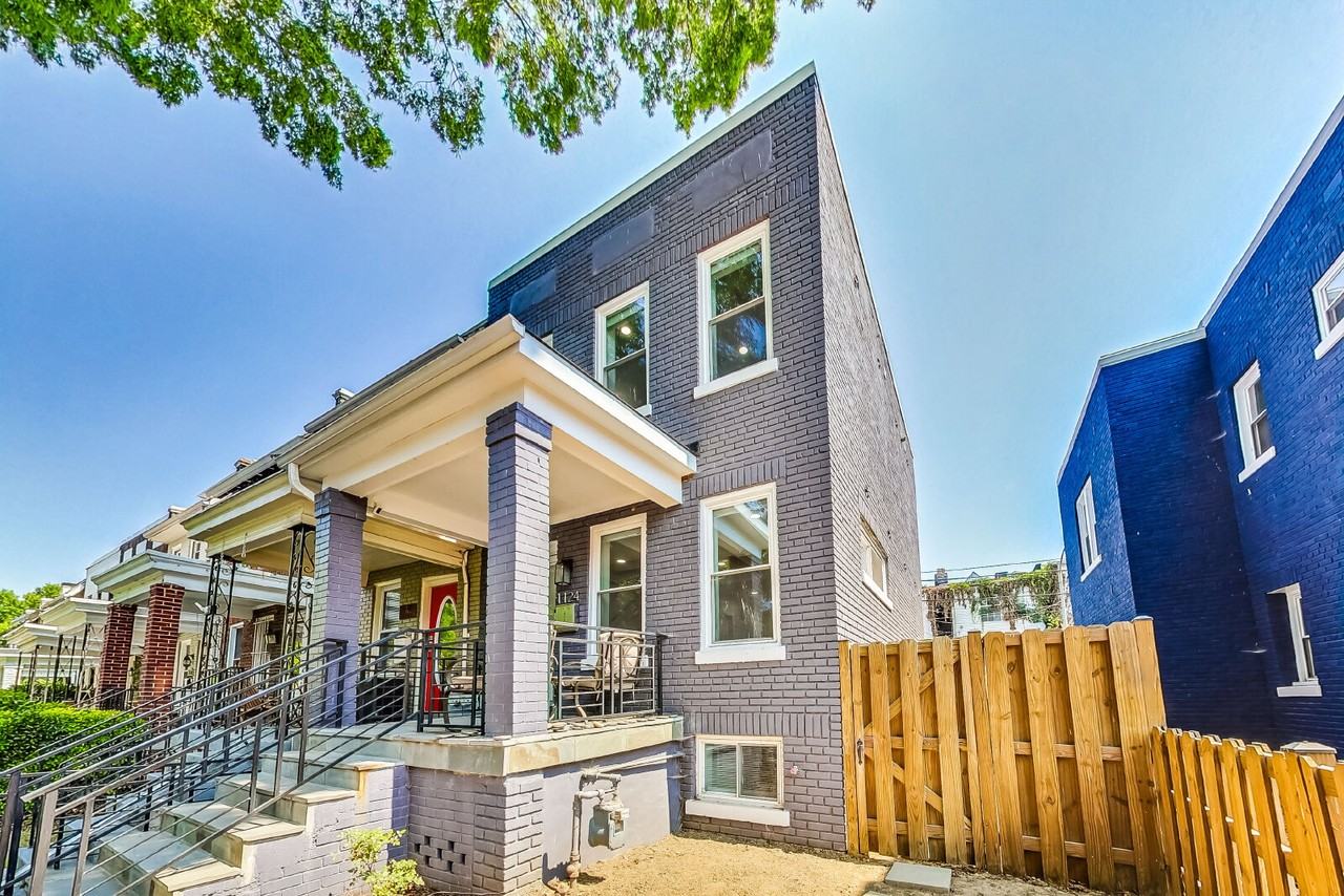 1124 Owen Pl Ne - Photo 2 of 18