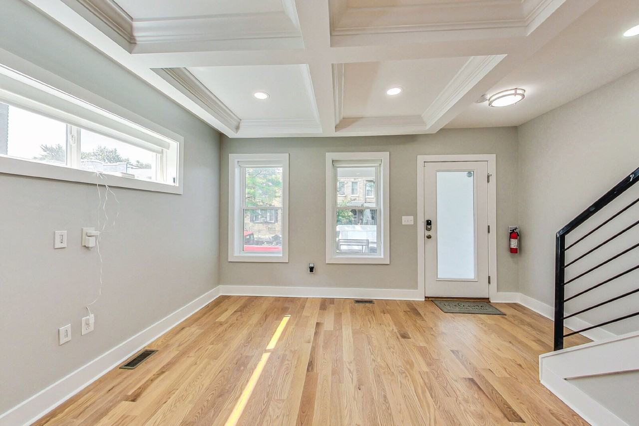 1124 Owen Pl Ne - Photo 6 of 18