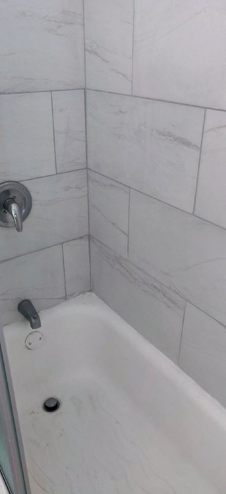 1153 Mcduff Ave S #3 - Photo 6 of 16