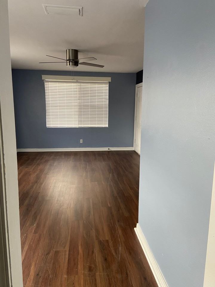 1153 Mcduff Ave S #3 - Photo 4 of 16