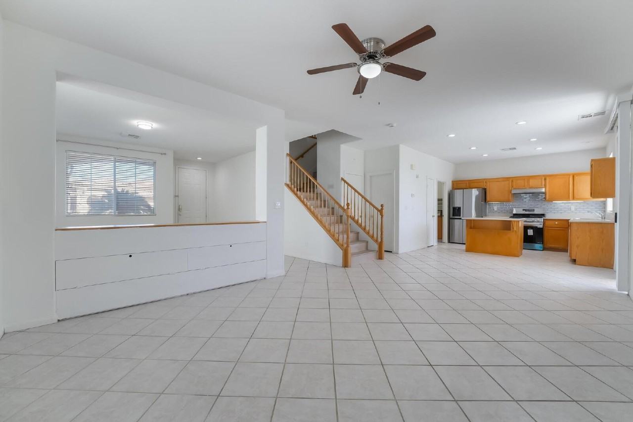 8029 Earl Grey Ct - Photo 6 of 32