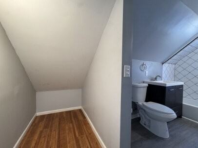 933 Front Ave - Photo 4 of 20