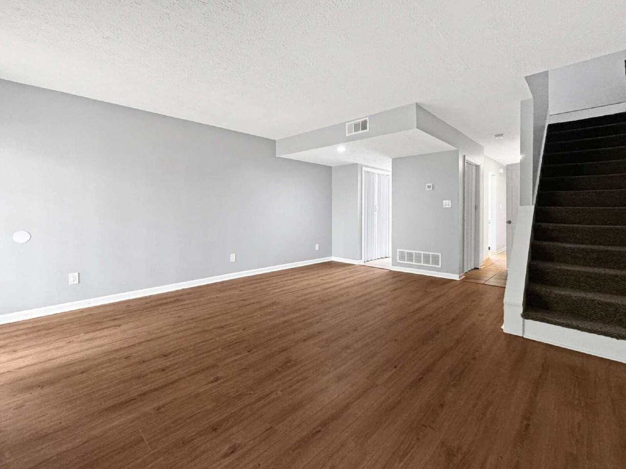 2498 Hidden Cove Ct #D - Photo 5 of 14