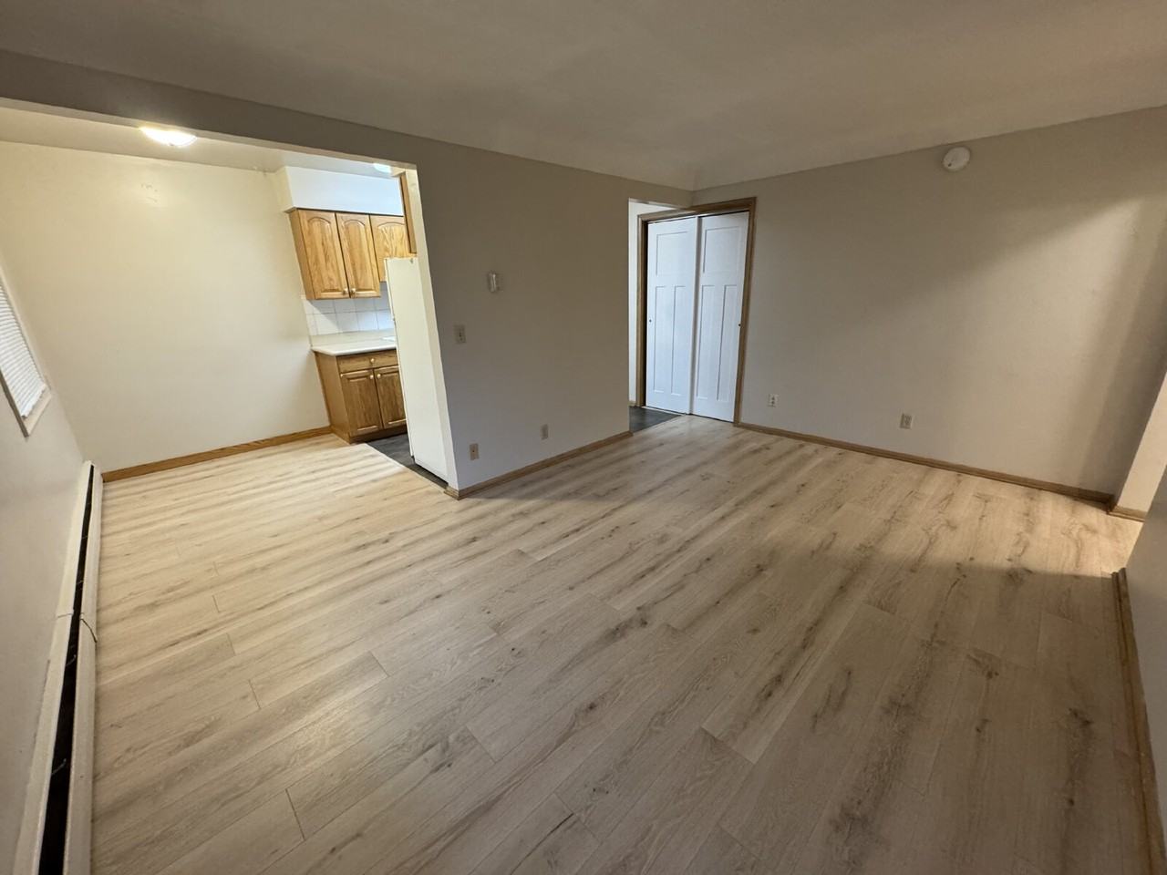 1818 E 41st St #4 - Photo 3 of 12