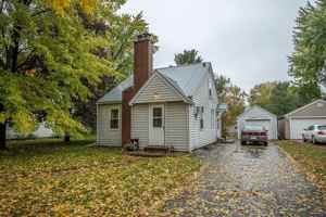 featured image of 1609 8th Street East