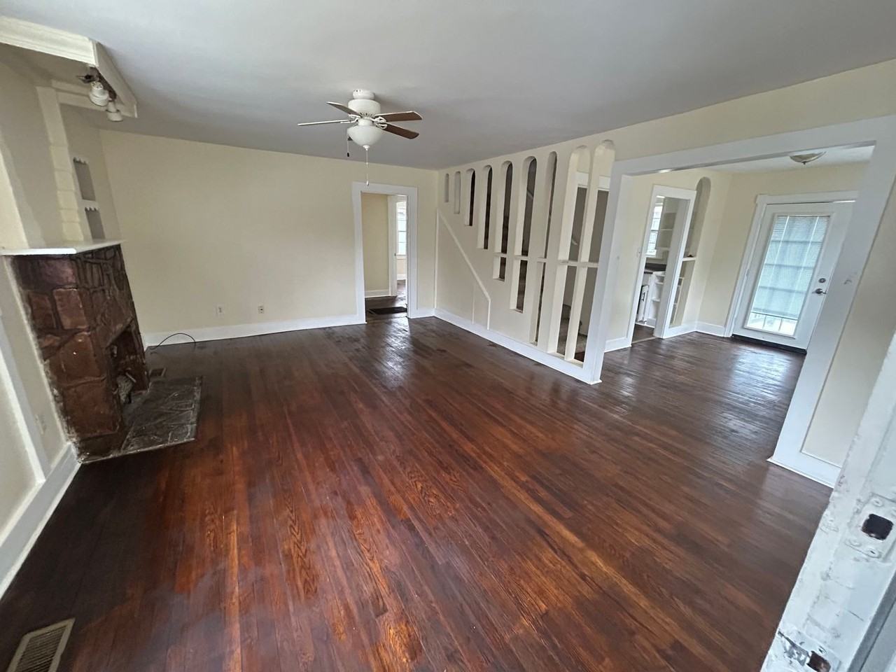 1423 Division Street - Photo 2 of 17