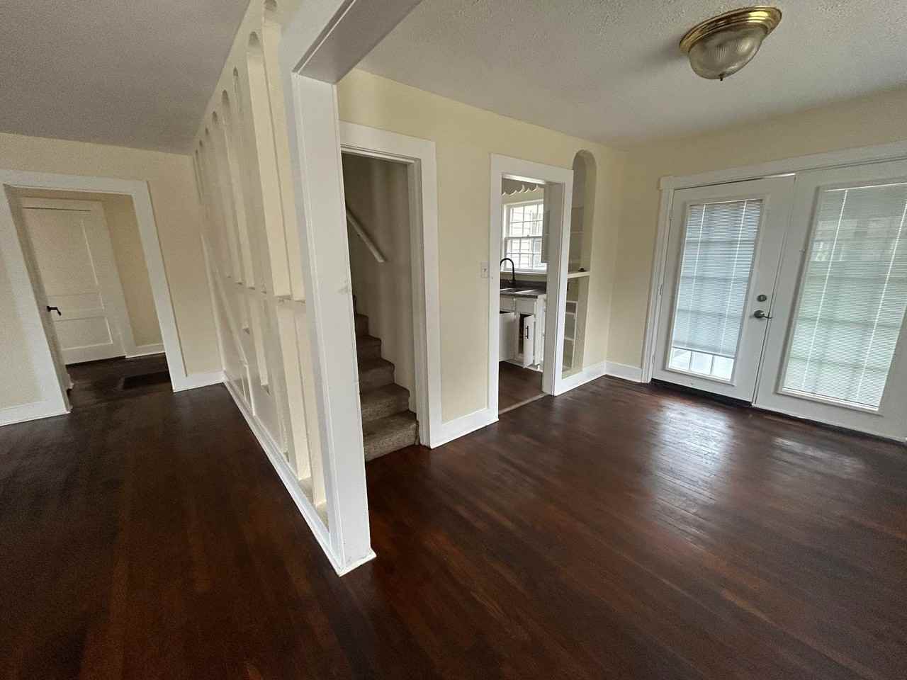 1423 Division Street - Photo 6 of 17