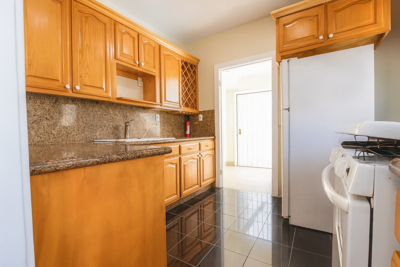 3109 South Catalina Street - Photo 3 of 13