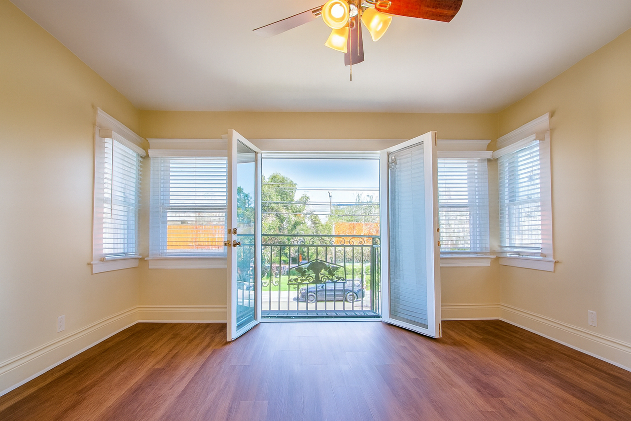 3109 South Catalina Street - Photo 4 of 13