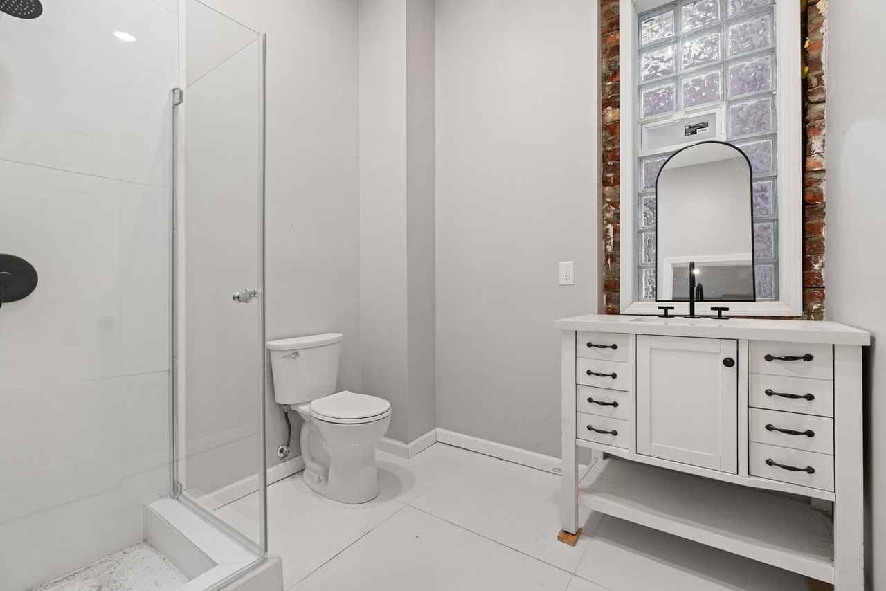 928 Morningside - Photo 7 of 24