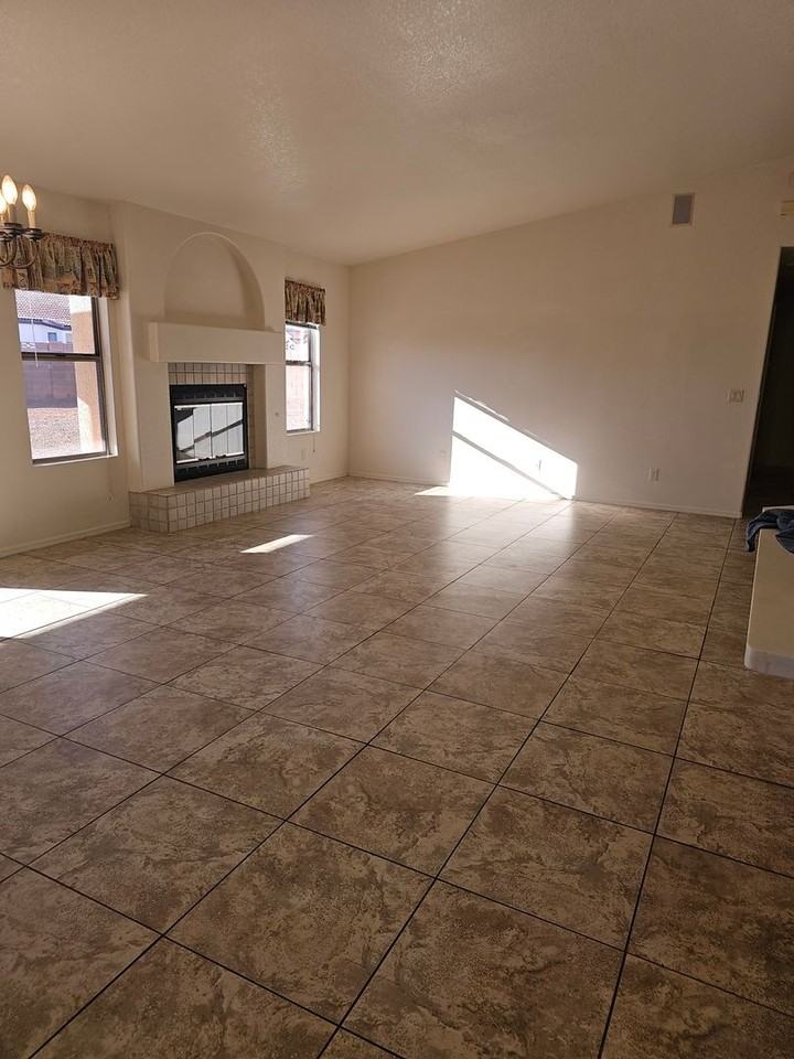 3858 Plaza De La Yerba - Photo 2 of 11