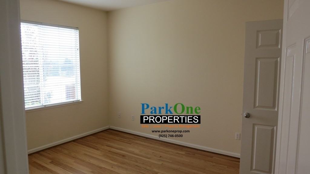 312 Skyline Drive - Photo 5 of 11