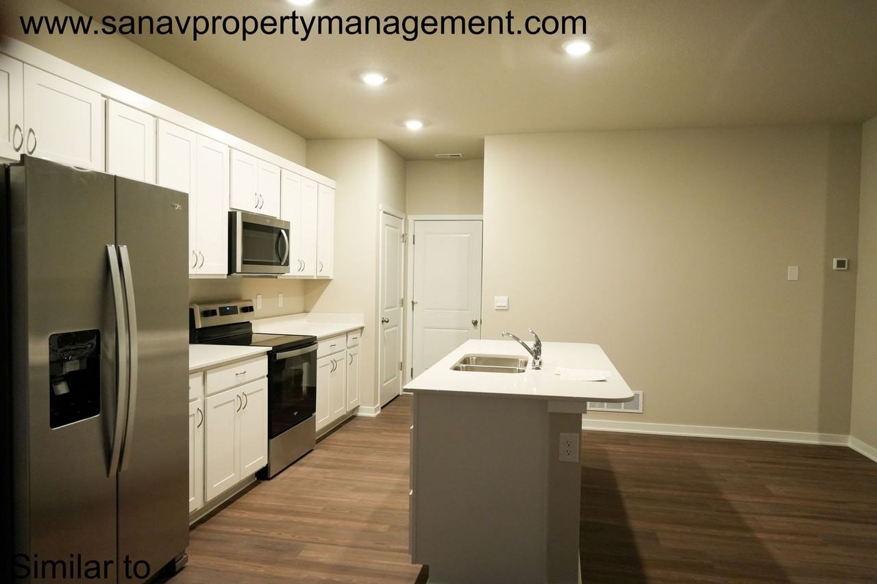 3219 Nw Cedarwood Ln - Photo 7 of 20