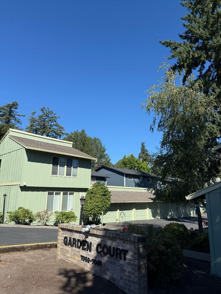 Traditional Style 1 - Photo 4 of 5