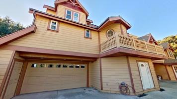 featured image of 415 West De La Guerra Street