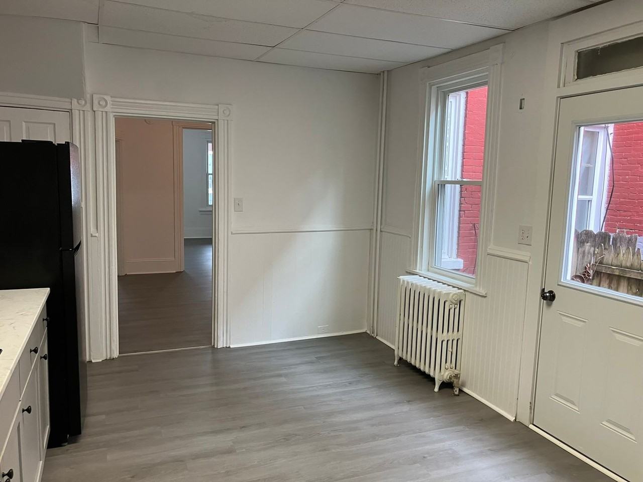 422 John Street - Photo 5 of 23