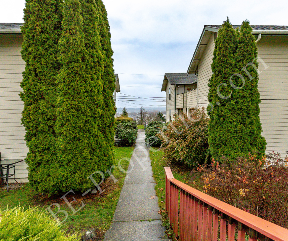 Serenity Apt Complex - Photo 5 of 13