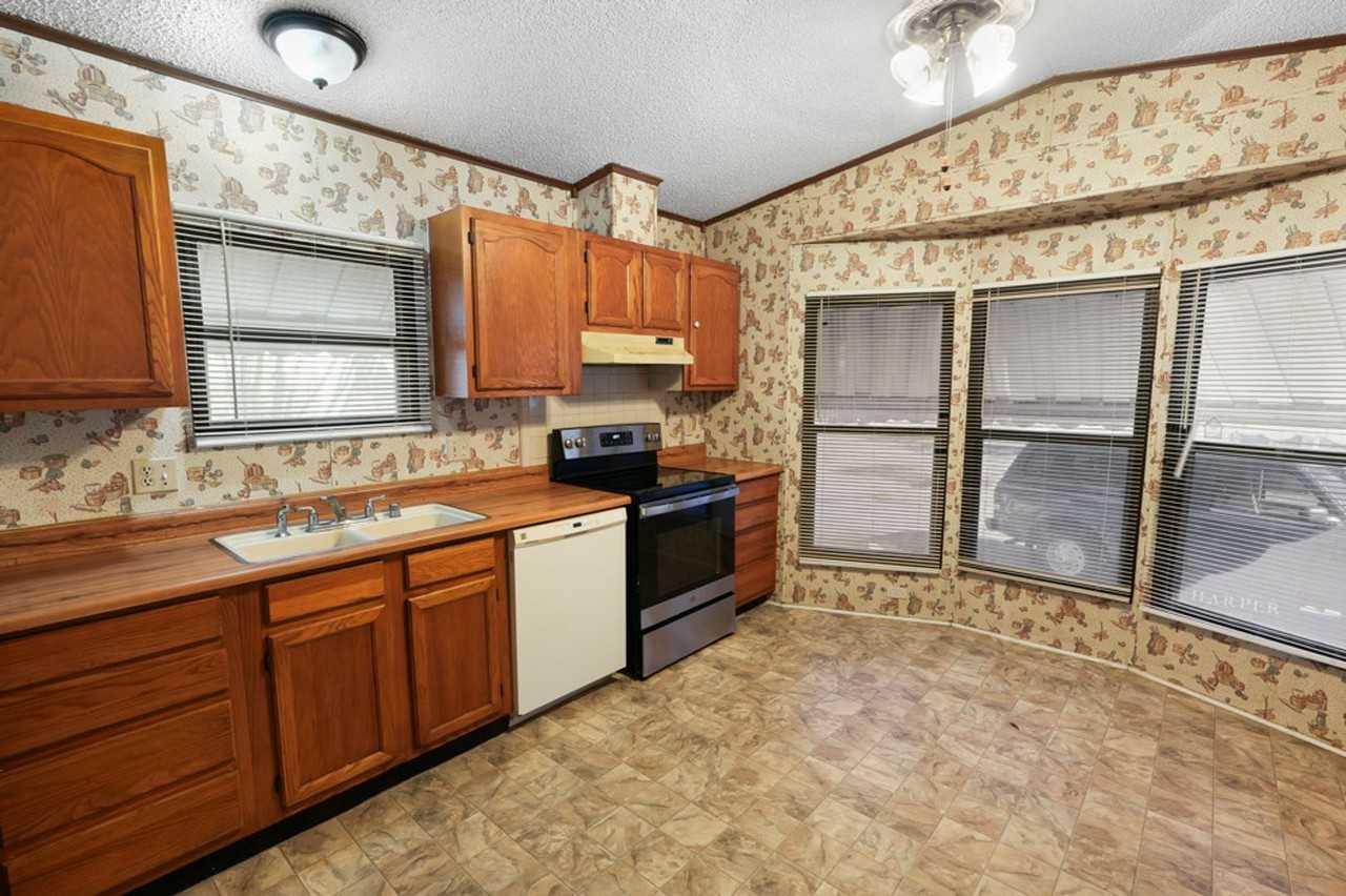 16240 San Pedro Avenue #220 - Photo 6 of 13