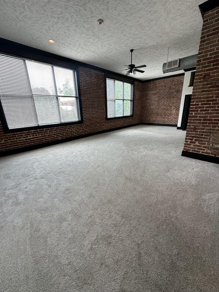 217 E Deaderick St #3F - Photo 6 of 18