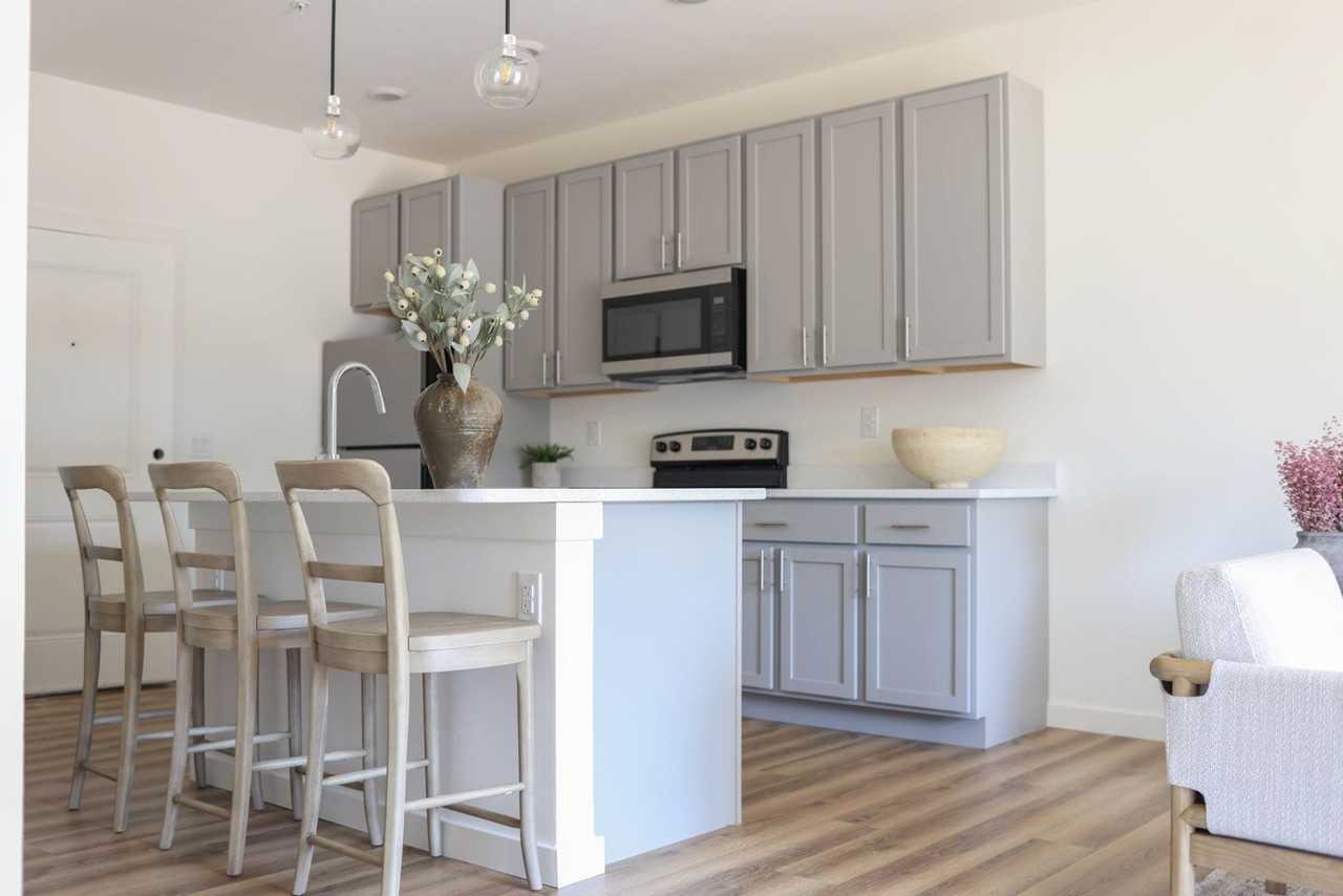 98 Penn Place – Style, Comfort, Convenience - Photo 2 of 30