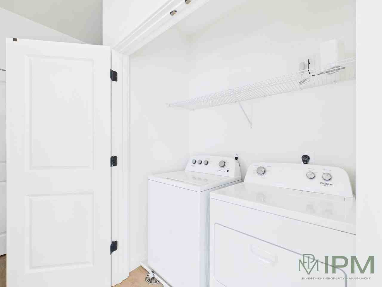 98 Penn Place – Style, Comfort, Convenience - Photo 7 of 18