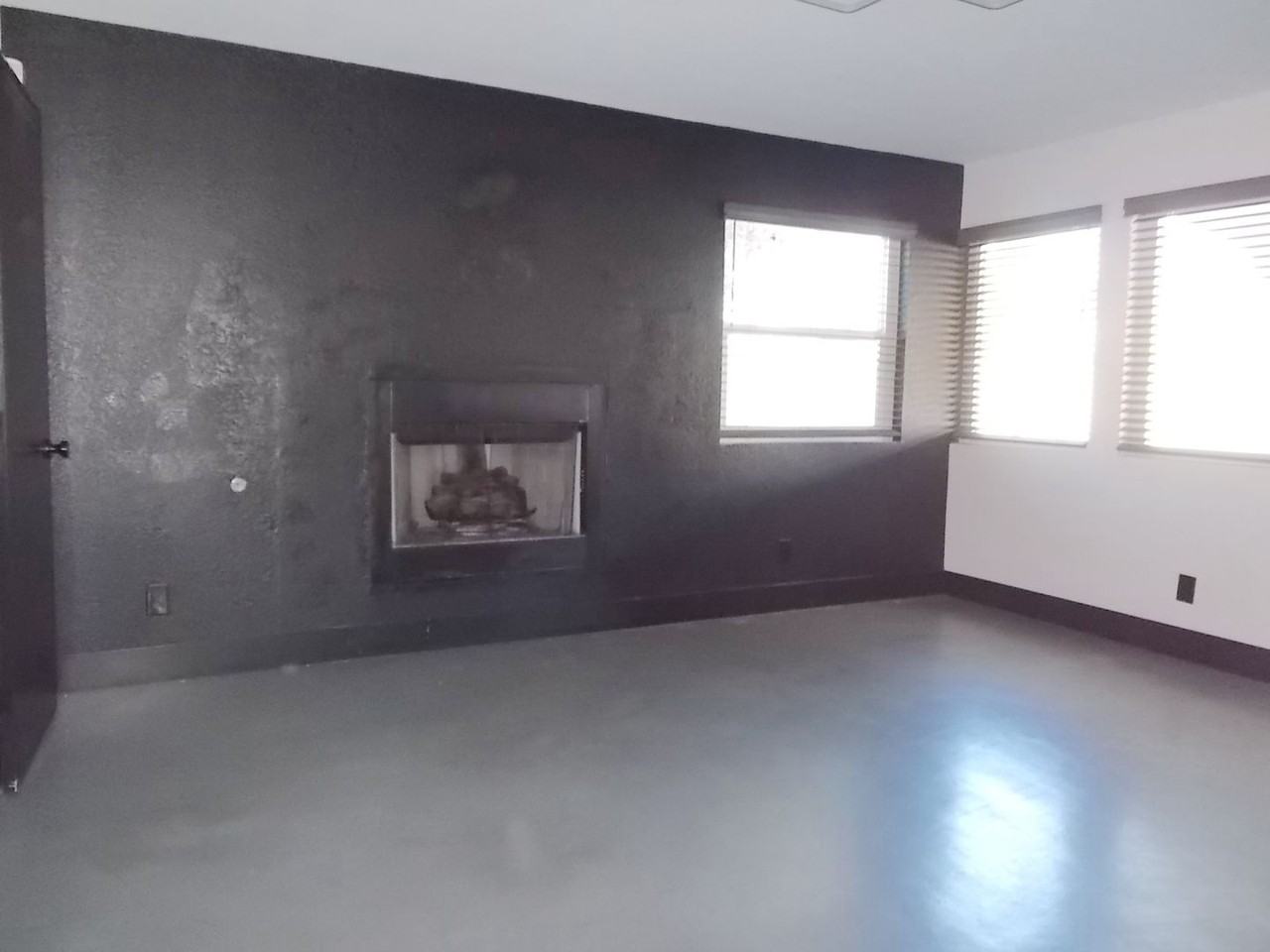 1506 Champagne Circle - Photo 7 of 32