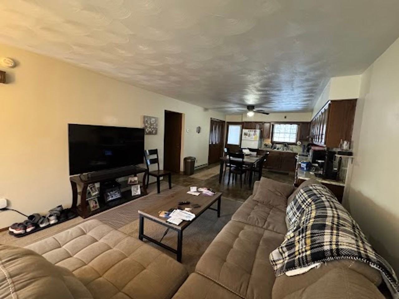 430 East Packer Avenue - Photo 3 of 17