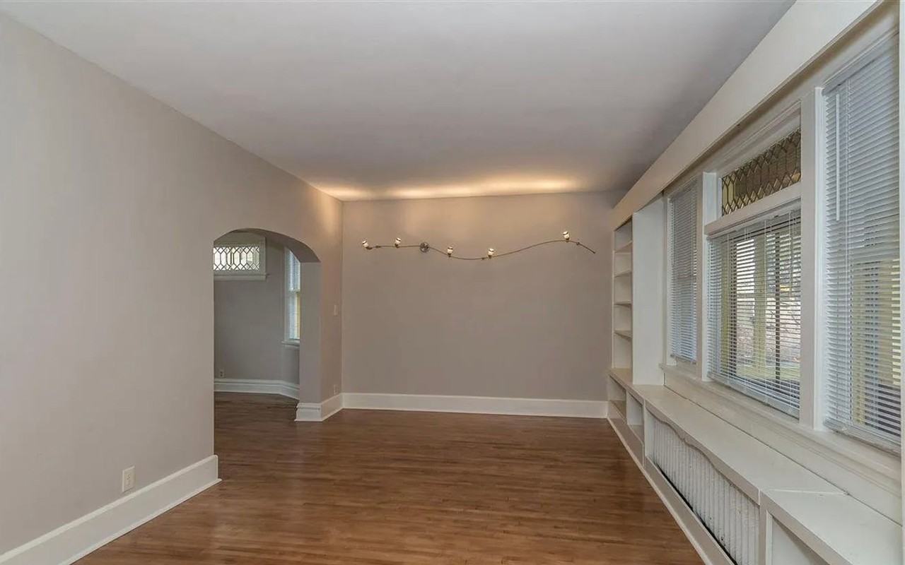 625 N 16th Ave E - Photo 3 of 22