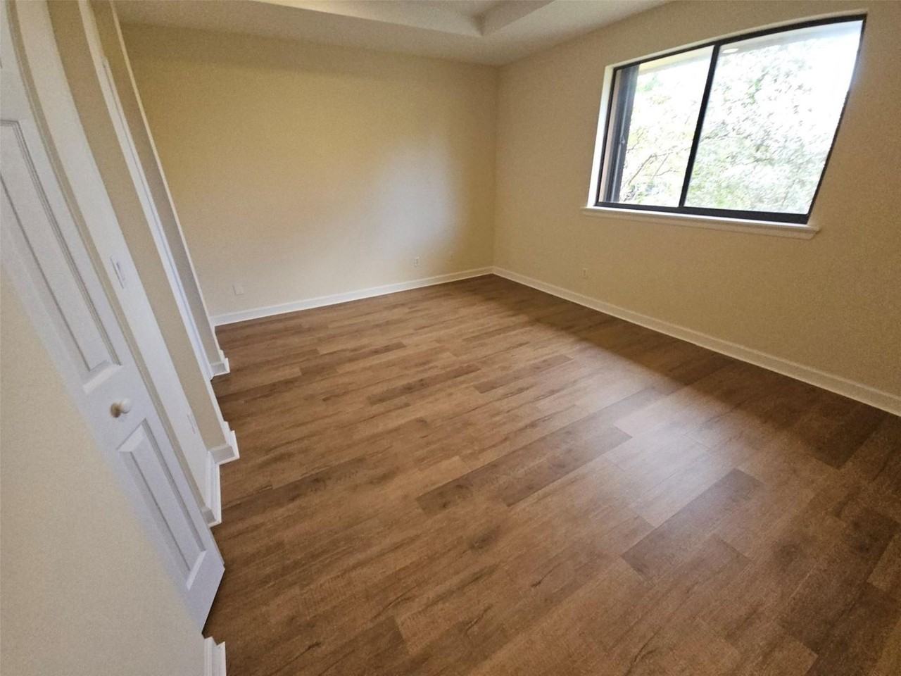 6185 Laurel Lane - Photo 5 of 10