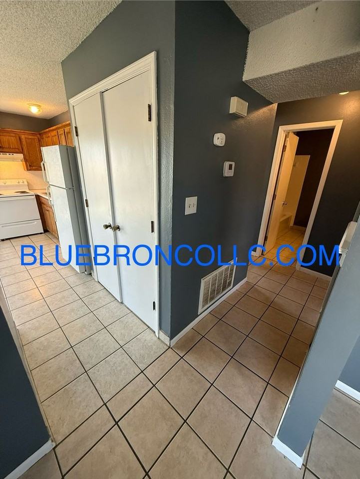 201 Sky Vue Drive - Photo 5 of 15