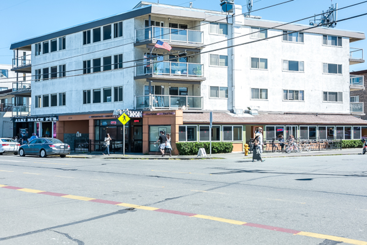 Alki Shores Apartments - Photo 5 of 14