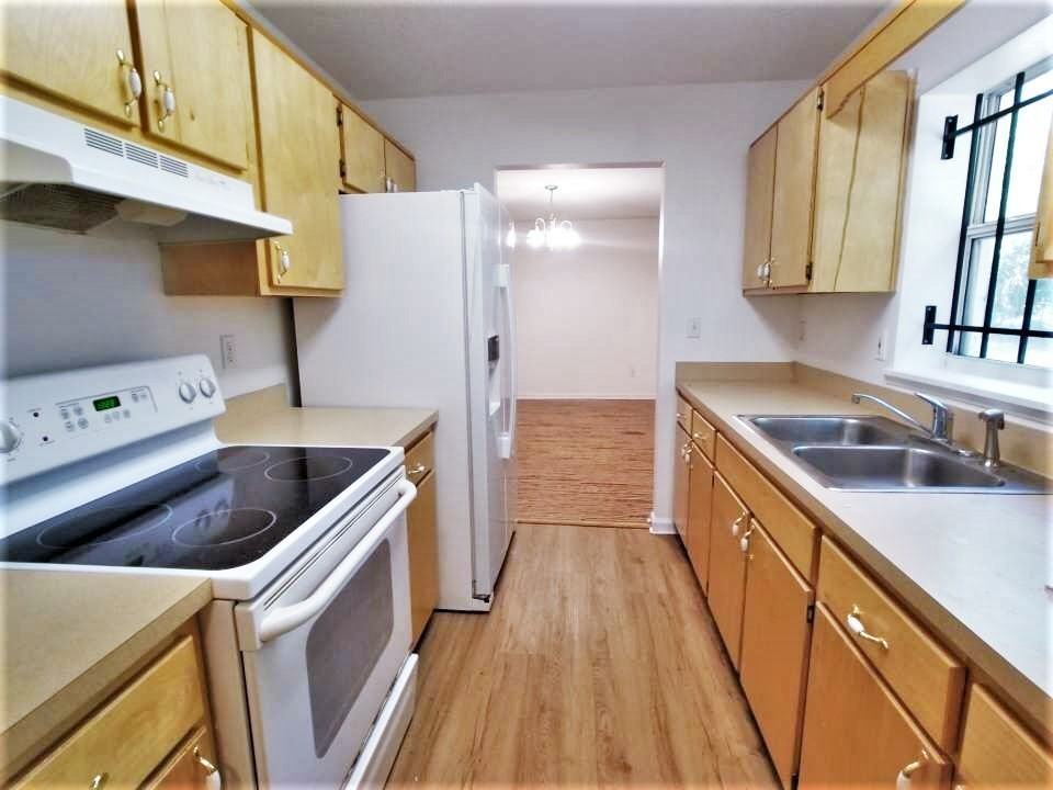 9073 2nd Ave - Photo 2 of 22
