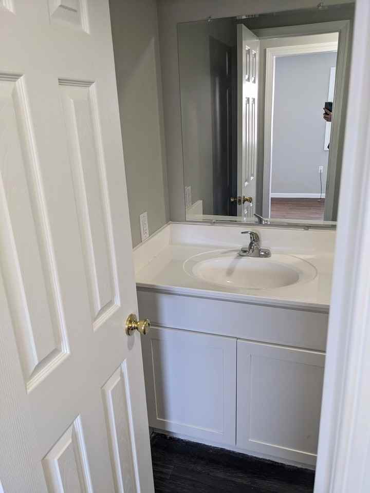 22601 N Braddock St #1660-5 - Photo 2 of 4