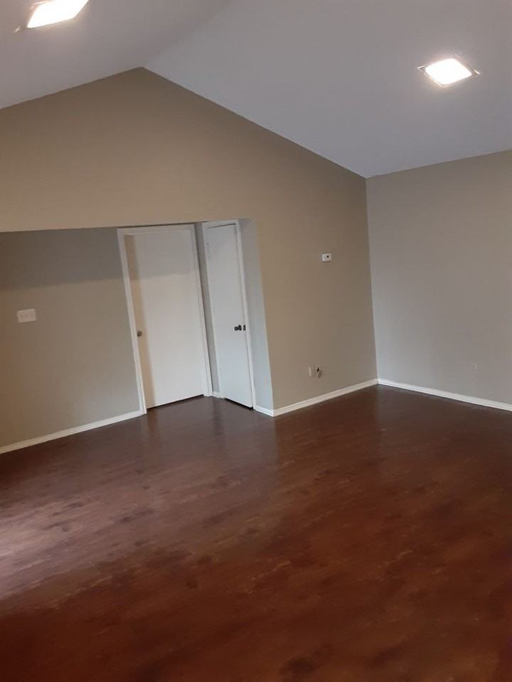 2322 Carol Good Lane - Photo 2 of 9