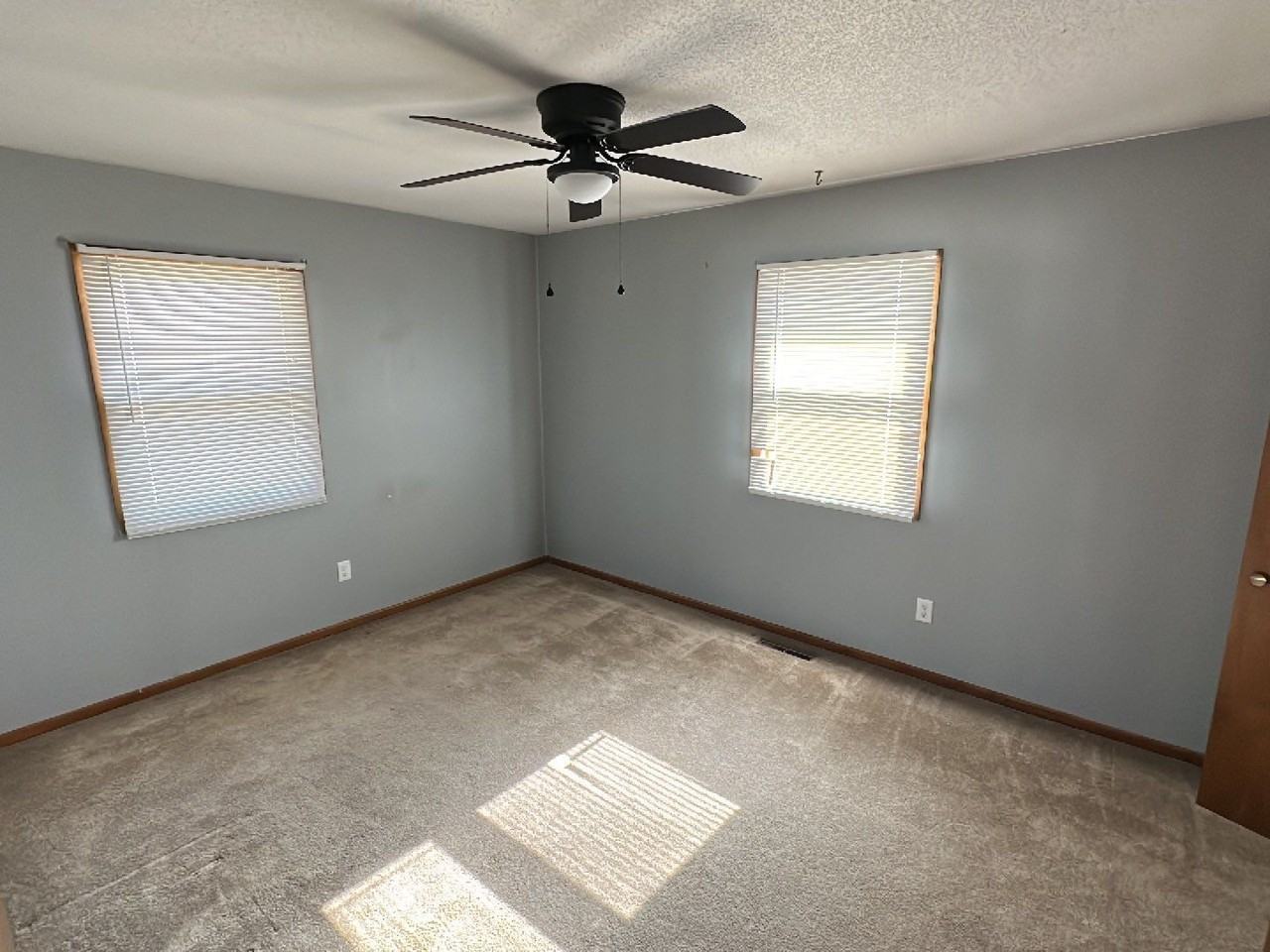 Alton 8-Unit - Photo 4 of 7