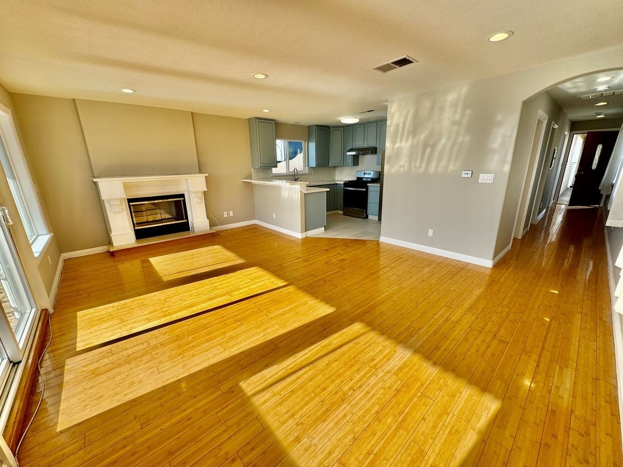 512 Central Ave - Photo 7 of 50