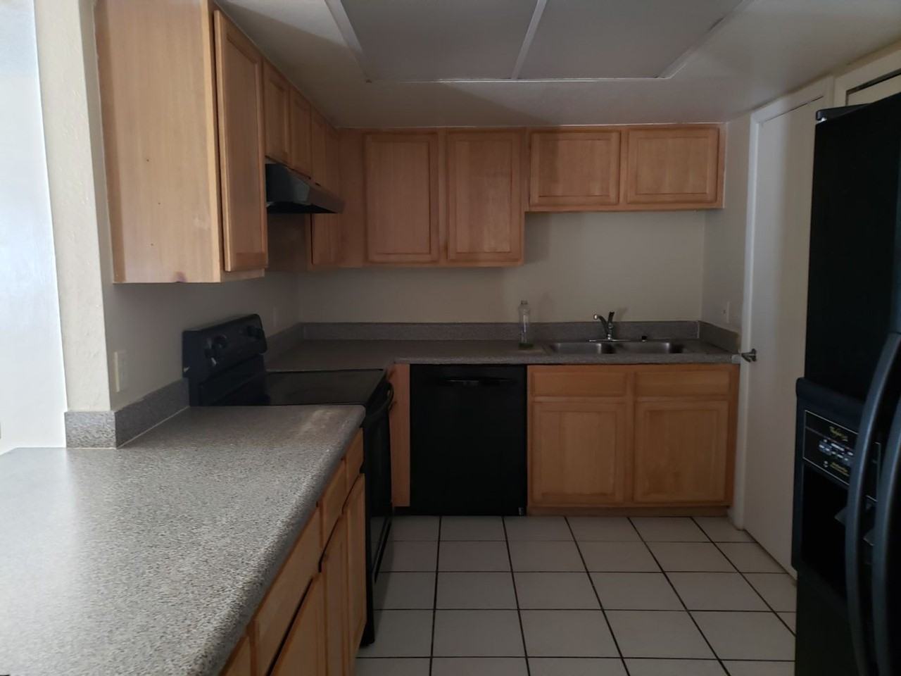 9825 Turf Way - Photo 4 of 13