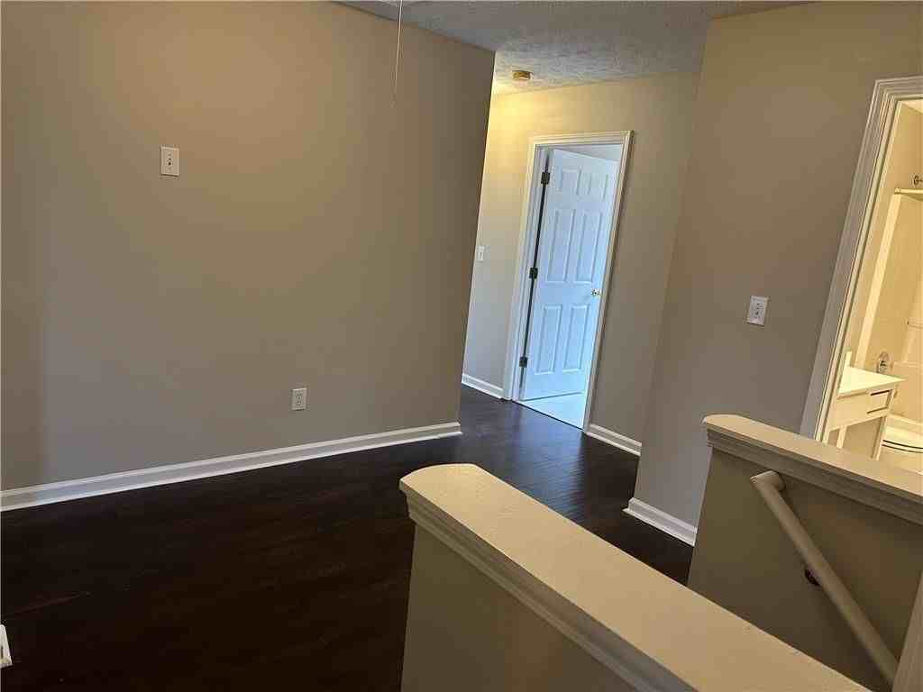 590 Clairidge Lane - Photo 7 of 17