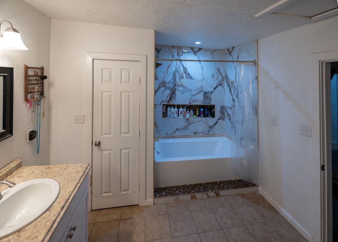 508 Clear Lake Road - Photo 2 of 4