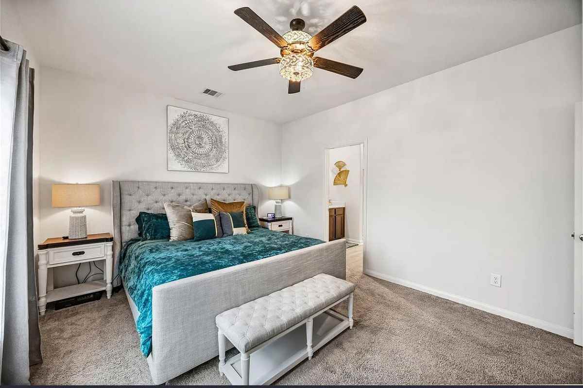 11034 Hillside Creek Dr - Photo 5 of 9