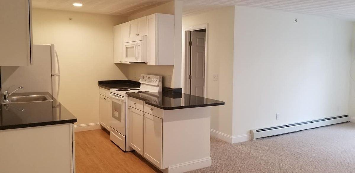 86 Waterman Avenue ##18 - Photo 5 of 15