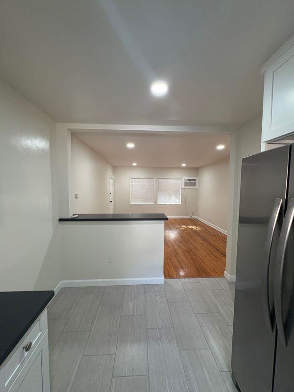 1229 North Hollywood Way ##B - Photo 6 of 21