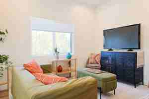 featured image of 123 S Avenue 63